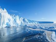 La agonía del iceberg más grande del mundo por un veloz derretimiento: En unas semanas será irreconocible