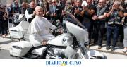 El Papa León XIV recibió una moto BMW: qué hará con ella
