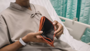 El futuro de la salud en EE. UU.: seguros médicos enfrentan subidas de precios récord en la historia