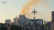 El mayor ataque aéreo de Rusia contra Ucrania incendia el edificio gubernamental de Kiev