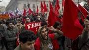 Enfrentamientos se registran durante manifestación en memoria de víctimas de la dictadura en Chile