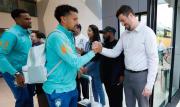 La ‘Canarinha’ parte rumbo a Santa Cruz para afrontar el partido con Bolivia