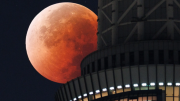 Eclipse de luna: la Luna de Sangre domina las tendencias y deja imágenes espectaculares en todo el mundo