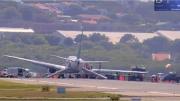 Un avión colapsó al aterrizar en el Caribe: 164 pasajeros fueron evacuados