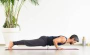 Seguro lo estás haciendo mal: los tips de una instructora para dominar la postura básica de yoga