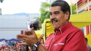 Maduro vuelve a adelantar la Navidad en Venezuela para fomentar la economía