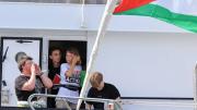 La flotilla a Gaza en la que viaja Greta Thunberg denunció el ataque de un dron
