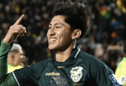 Miguelito se consagra delante de Etcheverry y Martins