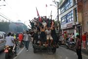 Violencia y humillación en la caída del gobierno de Nepal