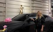 Wanda Nara, obligada por la Justicia, fue a una charla de ludopatía con su nuevo Lamborghini