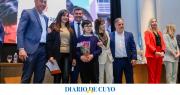 Entregan casas y avanza escrituración
