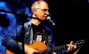 Un trovador homenajea a Serrat y Sabina: “Son dos argentinos nacidos en España”