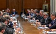 Es esto o el comunismo en 2027: Luis Caputo a los empresarios, tras el revés electoral