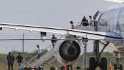 ¿A qué hora llega a Buenos Aires el primer vuelo con argentinos deportados desde Estados Unidos?