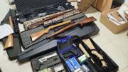 Allanamientos y secuestro de armas en Turbio y Dufour