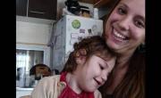 Con donación Tripera, campaña por Isabella: necesita viajar a México para mejorar su vida