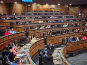 Diputados aprueban proyecto de ley que suspende embargos y difiere créditos por seis meses