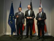 Los tres principales líderes europeos avanzan con paso firme en el escenario mundial, pero tropiezan en casa