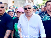 Moyano firmó una paritaria de 6 meses por debajo de la inflación