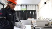Más allá de los mineros: esta entusiasta repara ASIC y enseña sobre Bitcoin a los niños de Paraguay