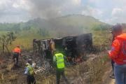 Revelan la identidad de las víctimas tras el trágico incendio de autobús en Bolívar: nuevo balance de fallecidos