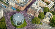 Marcha sin precedentes en Londres: la ultraderecha copó las calles contra la inmigración