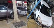 En pleno centro sanjuanino: perdió el control del auto y chocó con una camioneta estacionada
