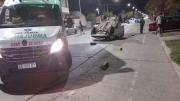Impresionante choque y vuelco: la conductora iba con una nena a bordo