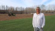 De Neuquén a La Plata: la historia del vivero que hizo 500 viajes para alfombrar el Estadio Único