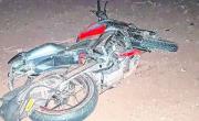 Embistió a dos nenas con una moto y huyó