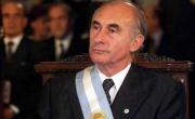 Tras la derrota electoral, crecen las comparaciones con 2001 y el fantasma de la crisis acecha a Milei