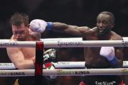 Crawford derrota a Canelo Álvarez y le arrebata sus títulos mundiales de boxeo
