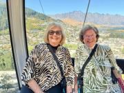 Las nonas viajeras: cómo dos amigas de 84 años convirtieron el duelo en una vuelta al mundo