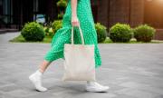 Vestirse de verde: qué transmite este color, según la colorimetría
