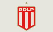 Polémica por el nuevo escudo y controversia por el banderín
