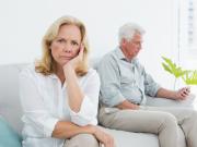 Sin abrazos pero conectados: consejos para parejas en conflicto emocional