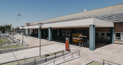 Buscan a familiares de joven internado en delicado estado en el Hospital Marcial Quiroga