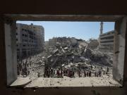 Israel reduce a escombros el edificio más alto de Gaza: una torre de 18 pisos y 60 departamentos