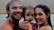 Maya Berry Spear volvió a abrazar a sus padres gracias a la IA, las emotivas imágenes se volvieron virales