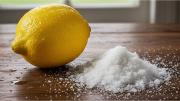 Mezclar limón y sal: por qué lo recomiendan y para qué sirve