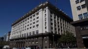 La deuda creció en u$s7.000 millones durante agosto, afectada por la fuerte suba de tasas en pesos