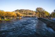 Contaminación del Chimehuín: el río que une a Junín de los Andes y hoy pide auxilio