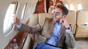 Detuvieron al “estafador de Tinder” en un aeropuerto de Georgia, buscado por Interpol