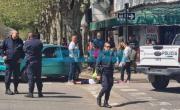 VIDEO.- Llantos, gritos y desesperación por un dramático choque en La Plata: tres nenes recibieron asistencia médica