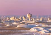 Un océano blanco, formaciones enigmáticas y silencio absoluto: aunque parezca increíble, este mítico lugar existe en nuestro mundo