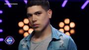 Daniela Celis subió un cartel para pedir por la salud de Thiago Medina y su hermana pidió que dejen de dar información falsa