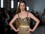 La hija trans de Elon Musk debutó como modelo en Nueva York