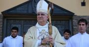 Un decreto de monseñor Lozano generó controversia con sectores “conservadores” de la Iglesia