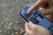 Activar el modo avión al cargar el celular: para qué sirve y por qué lo recomiendan