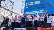 Trabajadores del Hospital Garrahan se sumaron a la manifestación frente al Congreso